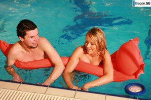 Czech nudists in the pool. Part 2. Thumbnail 29