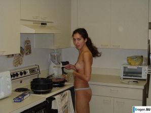 Smiling brunette with everlasting nipples. Part 4. Thumbnail 15