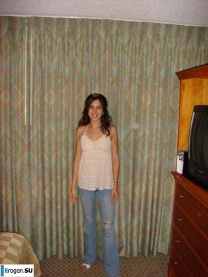 Smiling brunette with everlasting nipples. Part 4. Thumbnail 6