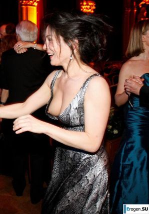 oops boobs lit up. Part 4. Thumbnail 8