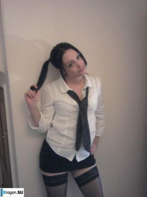 Pretty brunette in stockings. Part 2. Thumbnail 20