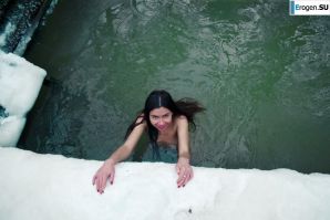 Ukrainian nudists in winter. Thumbnail 21