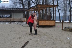 Ukrainian nudists in winter. Thumbnail 5