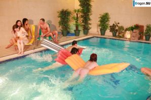 Czech nudists in the pool. Part 3. Thumbnail 25