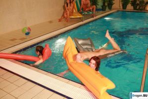 Czech nudists in the pool. Part 3. Thumbnail 37