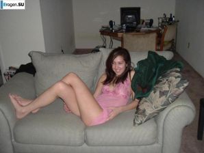 Smiling brunette with everlasting nipples. Part 6. Thumbnail 15