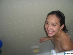 Smiling brunette with everlasting nipples. Part 6. Thumbnail 17
