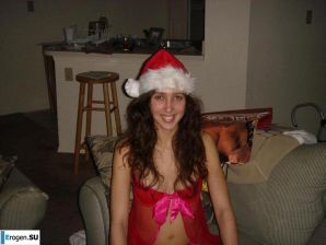 Smiling brunette with everlasting nipples. Part 6. Thumbnail 35