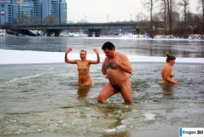 Ukrainian nudists in winter. Part 2. Thumbnail 13