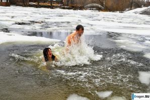 Ukrainian nudists in winter. Part 2. Thumbnail 28