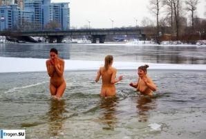 Ukrainian nudists in winter. Part 2. Thumbnail 5