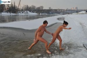 Ukrainian nudists in winter. Part 2. Thumbnail 9