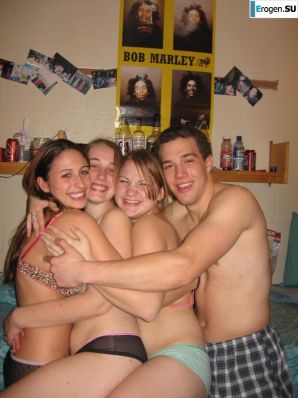 Public Nudity. Part 5. Thumbnail 17