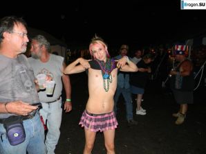Public Nudity. Part 5. Thumbnail 5