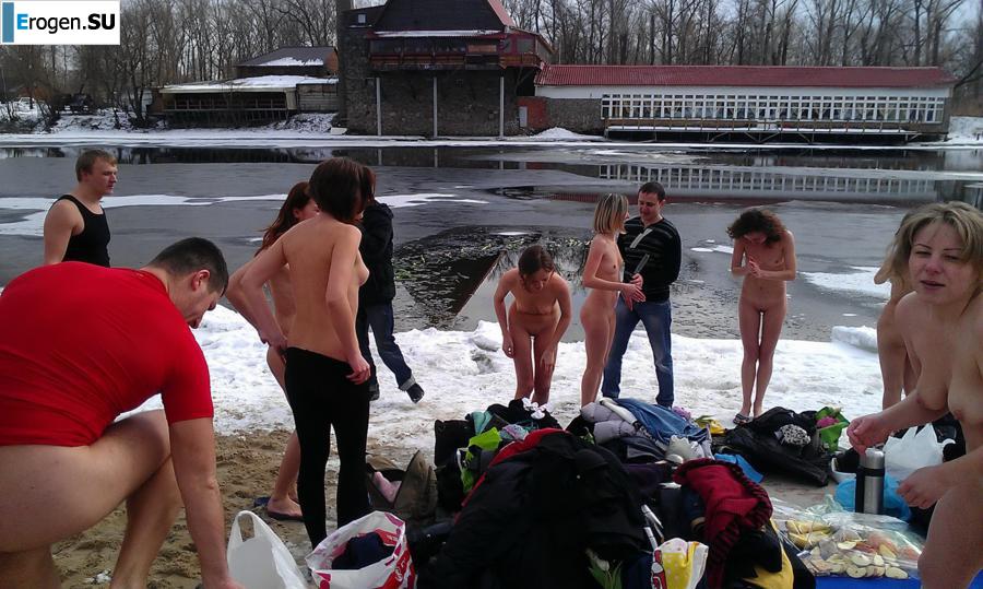 Ukrainian nudists in winter. Part 4. Slide 14