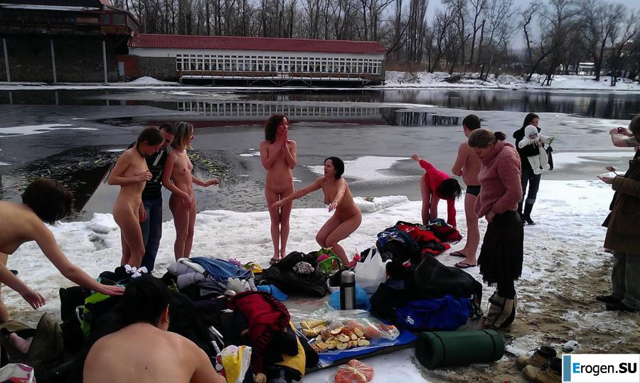 Ukrainian nudists in winter. Part 4. Slide 15