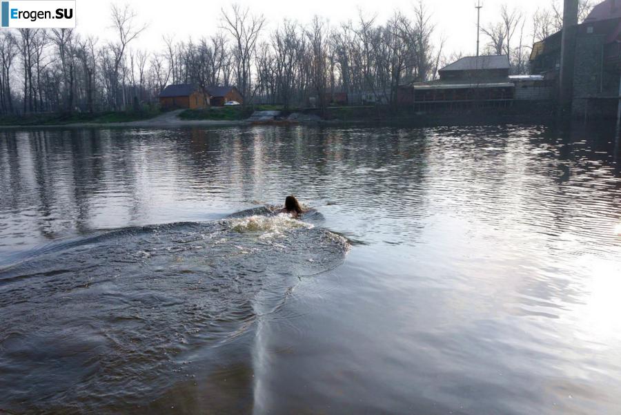 Ukrainian nudists in winter. Part 4. Slide 33