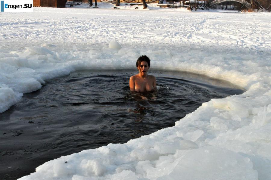 Ukrainian nudists in winter. Part 4. Slide 5