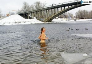 Ukrainian nudists in winter. Part 4. Thumbnail 23