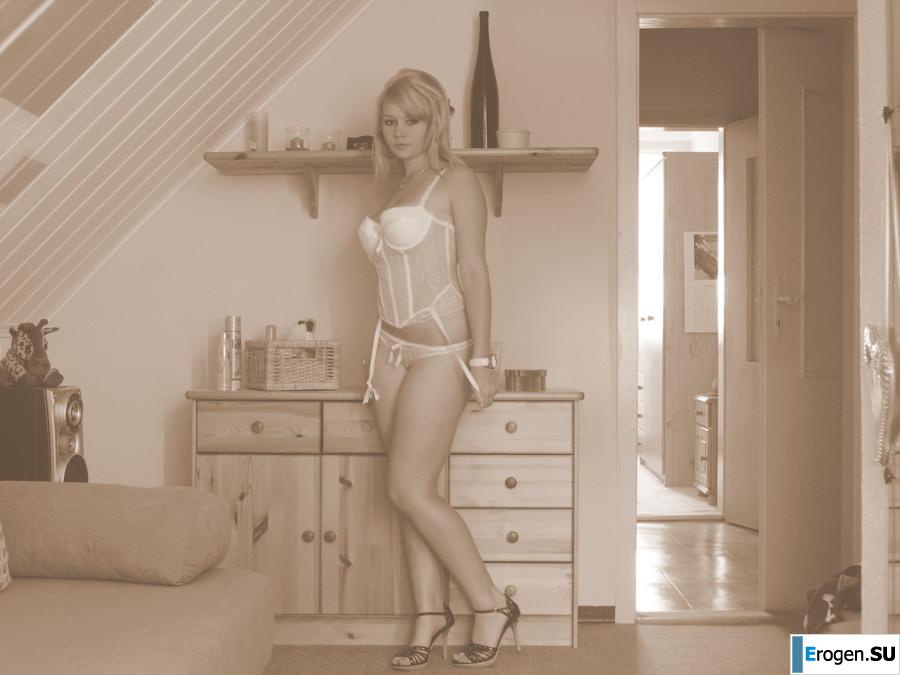 Busty Blonde. Part 3. Slide 25