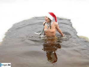 Ukrainian nudists in winter. Part 5. Thumbnail 39
