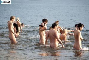 Ukrainian nudists in winter. Part 5. Thumbnail 40