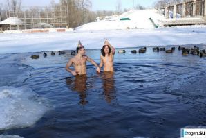 Ukrainian nudists in winter. Part 6. Thumbnail 1