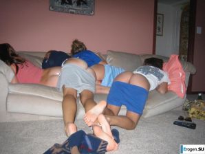 Public Nudity. Part 6. Thumbnail 4