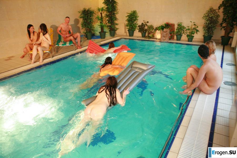 Czech nudists in the pool. Part 4. Slide 7