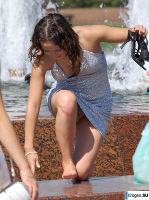 under the skirt. Thumbnail 18