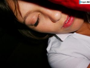 Girlfriend of a hockey player. Thumbnail 13