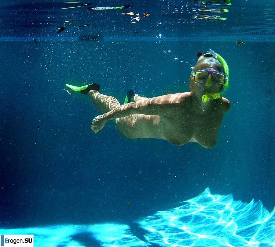 underwater girls. Slide 37