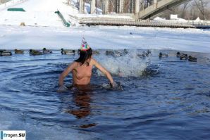 Ukrainian nudists in winter. Part 7. Thumbnail 21