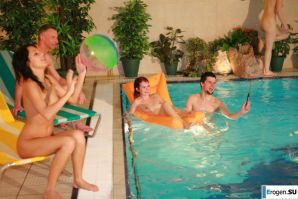 Czech nudists in the pool. Part 5. Thumbnail 12