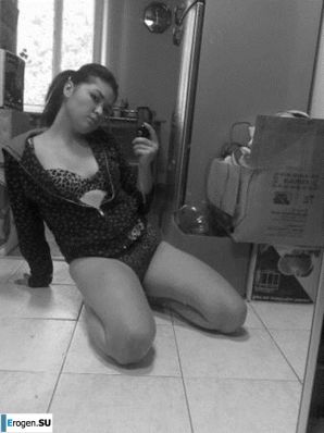 Ah, what legs. Thumbnail 13