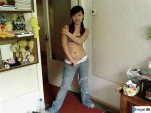 Ah, what legs. Thumbnail 18