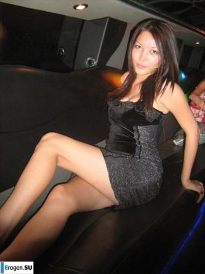 Ah, what legs. Thumbnail 31