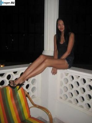 Ah, what legs. Thumbnail 35