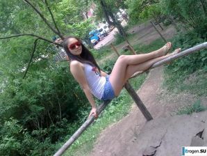 Ah, what legs. Thumbnail 41