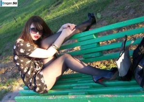 Ah, what legs. Thumbnail 42