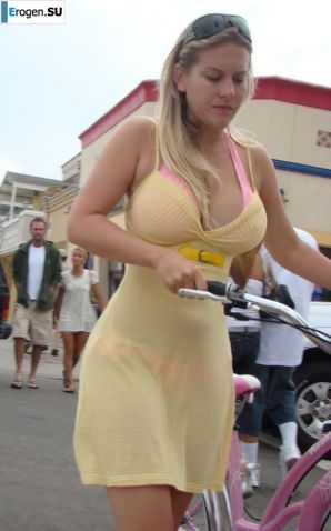 Amateur filming of naked girls. Part 4. Thumbnail 29