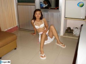 Amateur filming of naked girls. Part 4. Thumbnail 38
