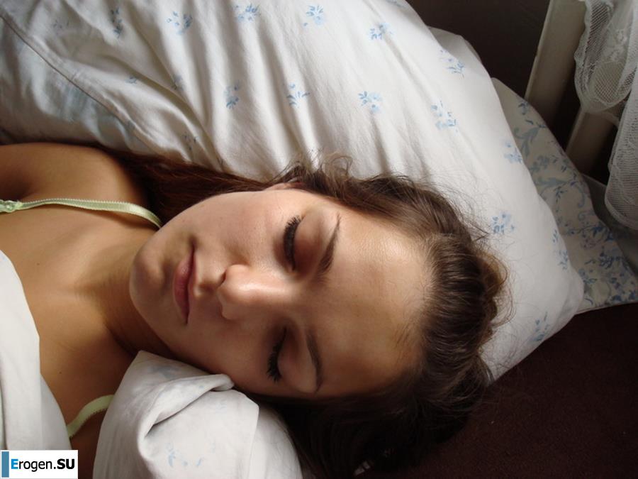 Amateur filming of naked girls. Part 5. Slide 19
