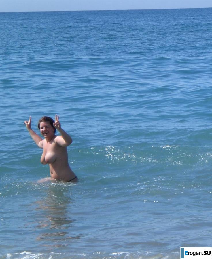 Amateur filming of naked girls. Part 5. Slide 21