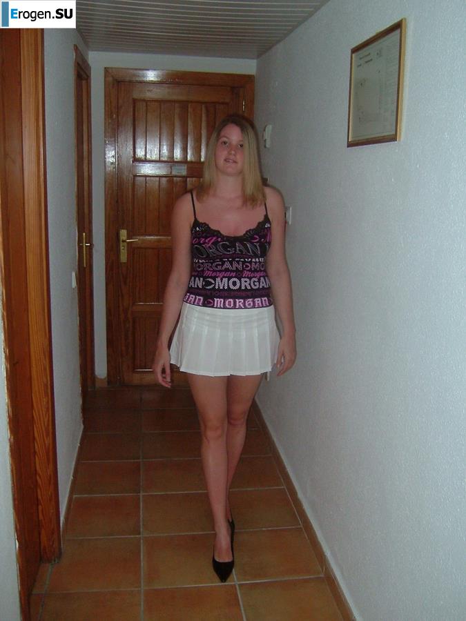 Amateur filming of naked girls. Part 5. Slide 29