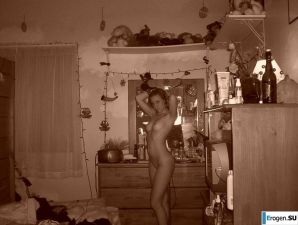 Amateur filming of naked girls. Part 9. Thumbnail 3