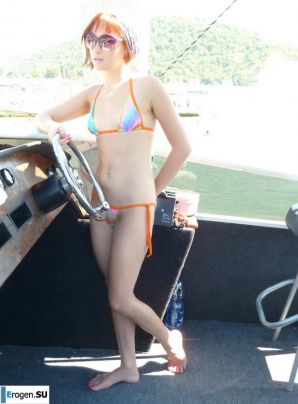 Russian baby with small breasts. Thumbnail 14