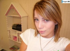Posing for a friend. Thumbnail 32