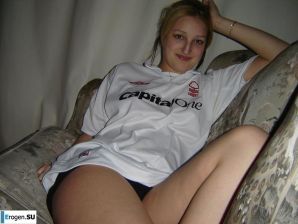 Blonde and Redhead. Thumbnail 1