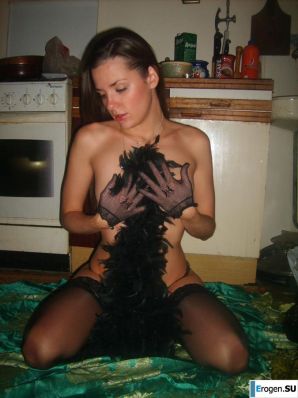 Young people like to pose. Part 3. Thumbnail 12